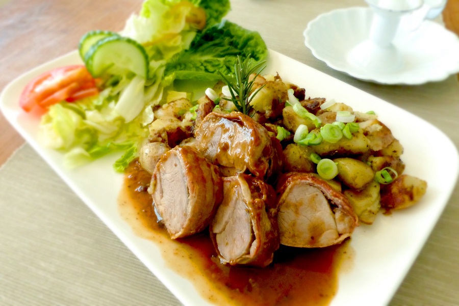Use the best healthy slow cooker recipes with chicken to make for easy meal planning and healthy dinners everyone will enjoy. #slowcookerrecipes #chickenrecipes #crockpotrecipes #crockpot #healthyrecipes #healthyfood