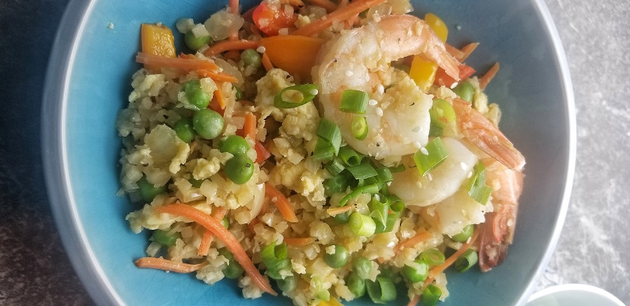 The best 2B Mindset cauliflower fried rice with shrimp is a 2B Mindset take on a take-out favorite. 2B Mindset Recipes | Easy 2B MIndset Ideas | Best Healthy Dinner Recipes | Best Meal Plan Recipes | Best Beachbody Recipes | Easy Beachbody Meal Plan Ideas #2BMindset #healthy #recipes