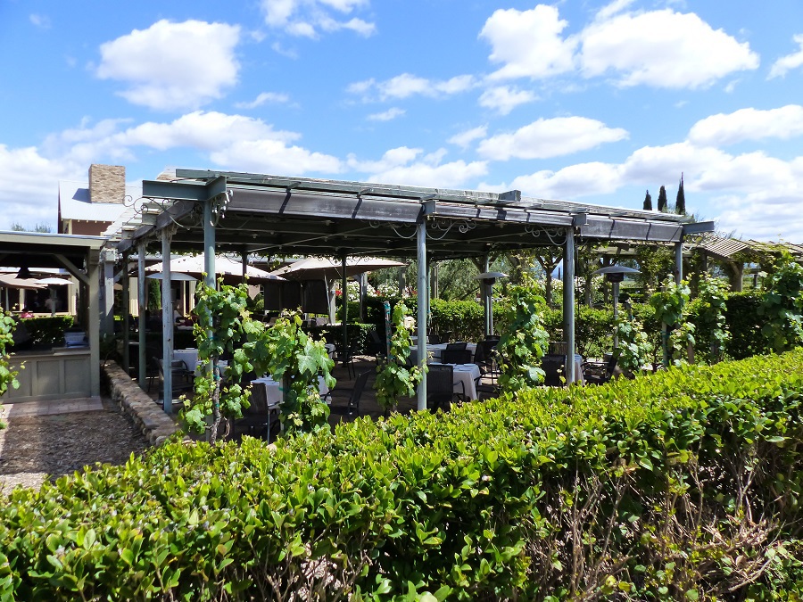 The best Temecula wine tasting tips take you beyond just the wine, they take you on an adventure in the Southern California wine country. Best Things to do in Temecula | What to do in Temecula | Best Wineries in Temecula #travel #traveltips #wine #winetips