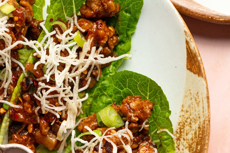 Copycat Pei Wei Chicken Lettuce Wraps Recipe Close Up of Lettuce Wraps Ready to Eat