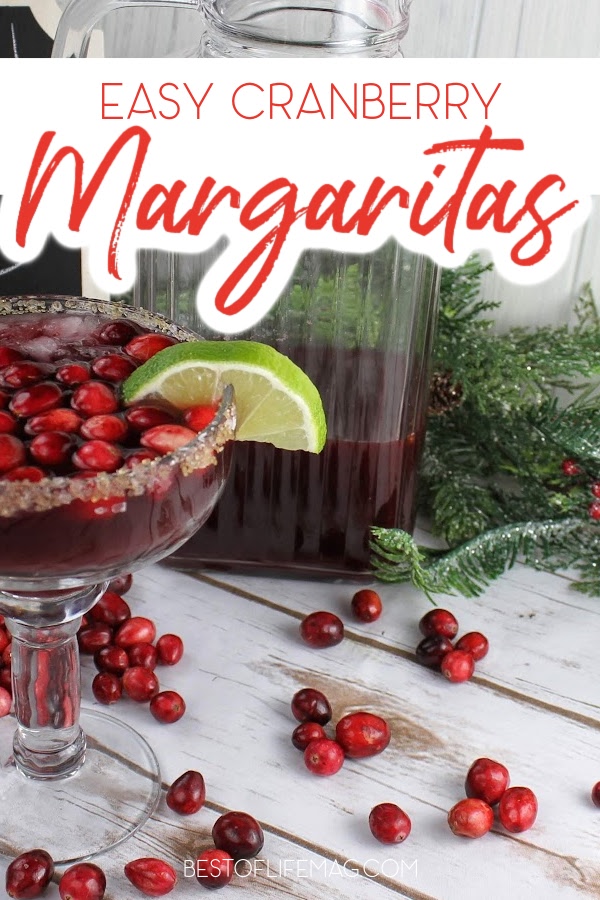 Cranberries lend themselves perfectly to the holidays and this cranberry margarita recipe balances tequila with seasonal cranberries perfectly! Holiday Cocktail Recipes | Holiday Party Recipe | Christmas Cocktails | Christmas Party Cocktails | Cocktails with Cranberries | Cranberry Drinks | Winter Margarita Recipes | Winter Cocktail Recipes